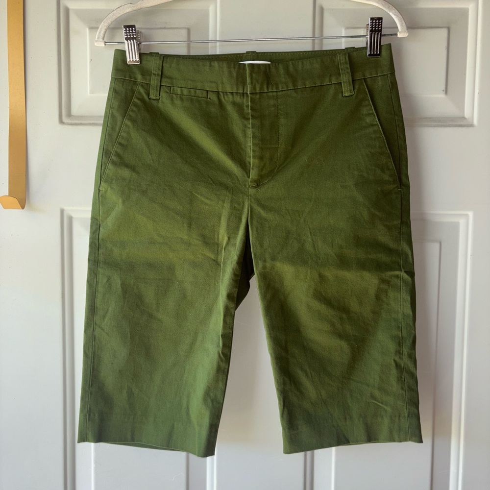 Vince green Bermuda shorts size S
